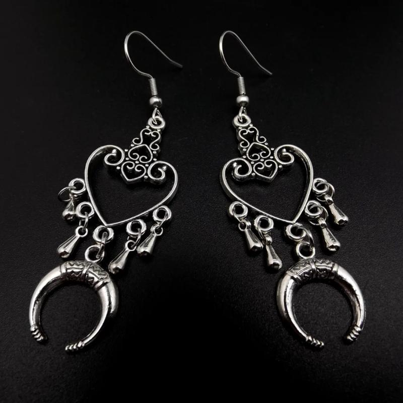 Vintage Gothic Court Tassel Dangle Earrings Silver Color Goth Punk Aesthetic Fashion Jewelry Accessory