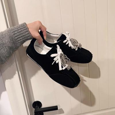 Piel de vaca suave~ cuero genuino retro cabeza cuadrada lazo de perlas zapatos de entrenamiento alemanes zapatos casuales de lona nuevos para mujer 2025 zapatos Forrest Gump
