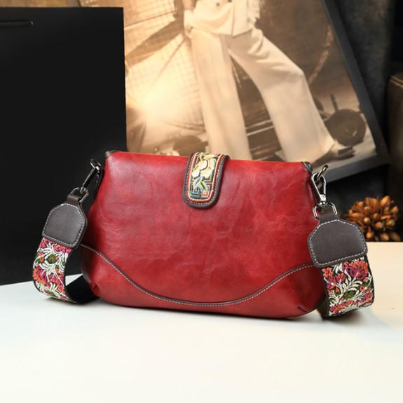 2025 New Genuine Leather Flowers Women Bag Luxury Fashion Small Saddle Bag Girls Embroidered Handbags Shoulder Crossbody Bags