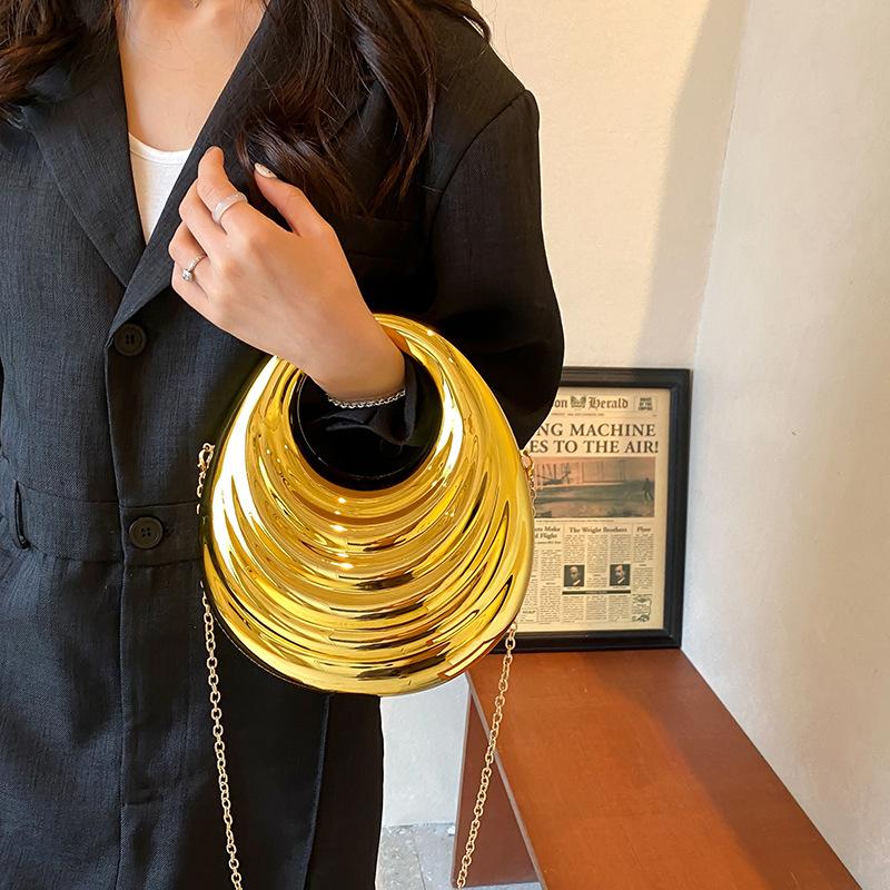 Akrylová taška 2025 nová evropská a americká móda lesklá taška přes rameno ins dámská řetízková kosočtvercová společenská taška tide