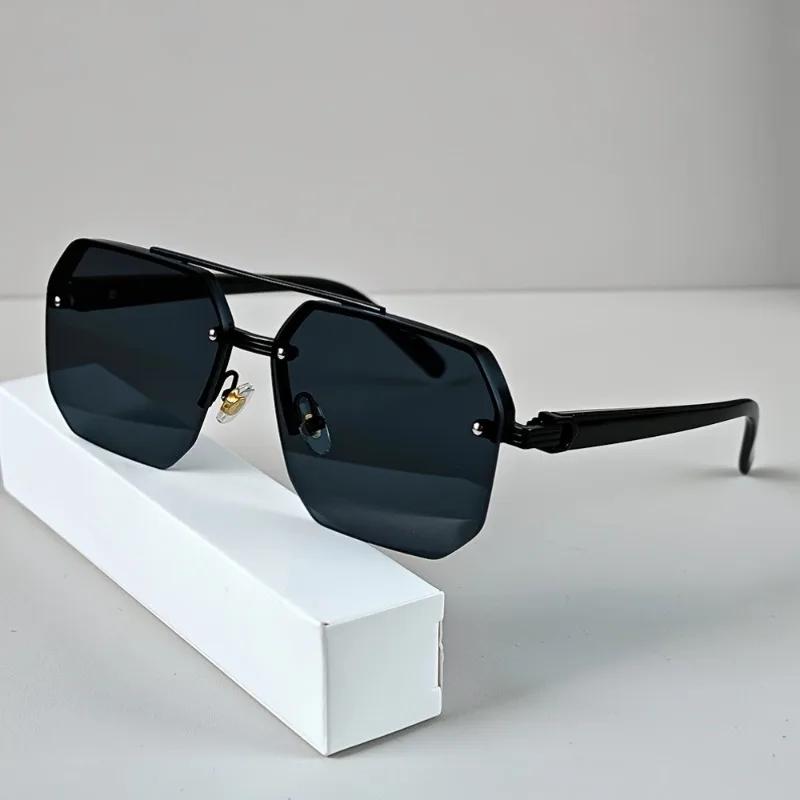 Vintage Square Frame Fashion Glasses for Men & Women Metal Double Beam Decorative Glasses Unisex Couple'S Eyewear for Casual