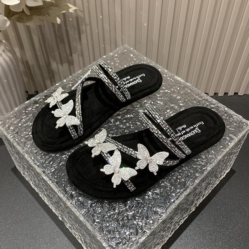 

Fashion Small Fragrant Style Butterfly Cool Slippers for Women s Summer 2024 New Exquisite Water Diamond with Skirt Flat Bottom Slippers 35 серебряный