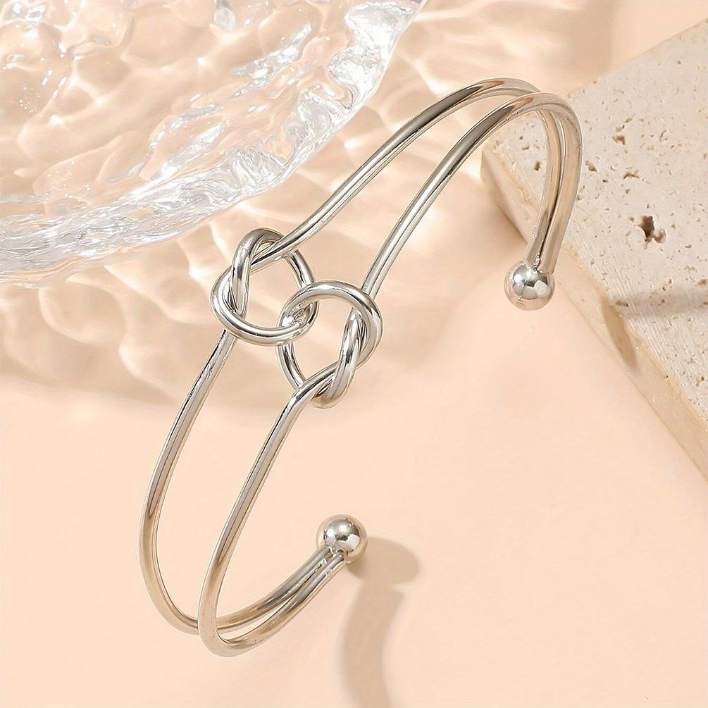 Hot-selling, Hollow Irregular Wave Shape Wide Opening Bracelet, Female Personality Exaggerated Style Bracelet