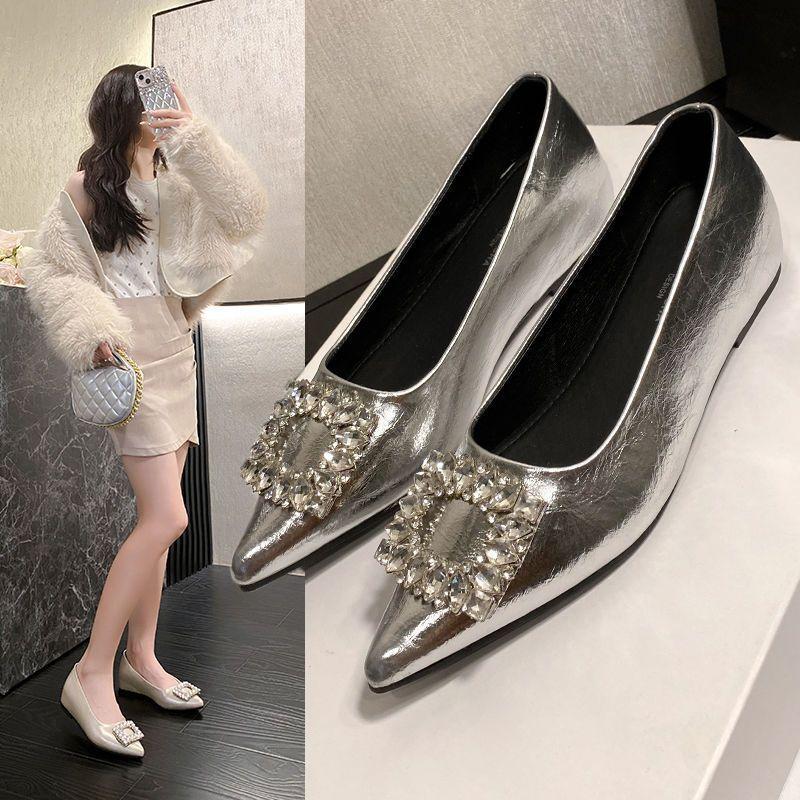 French beautiful heightening pointed rhinestone shoes in the autumn of 2025 new temperament versatile shallow mouth Mary Jane shoes women