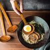 4 Adet Ahşap Kaşık Mutfak Kepçeleri Çorba Kaşığı Japon Ahşap Servis Kaşıkları Büyük Ramen Kaşığı Çorba Erişte Hot Pot Süzgeci Sofra Takımı