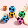 Süßer Cartoon-Fußball-Bleistiftspitzer - Buntes Einloch-Design