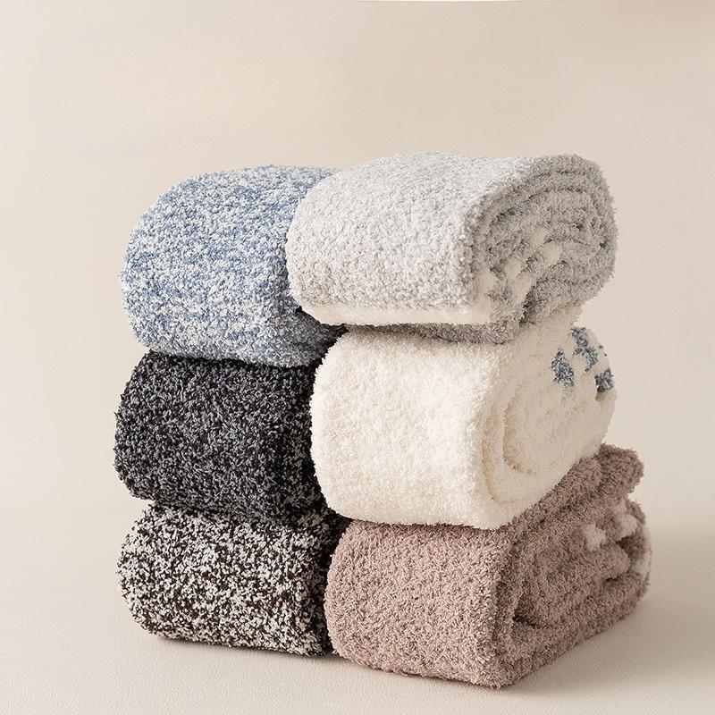 Kniehohe Socken aus Korallenfleece, Verdickte Winter-Langbein-Kniepolster aus Fleece, Locker sitzende Socken für ältere Menschen, Herren-Hausschlafsocken für den Boden
