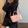 Textured handbag bag women's new trendy fashion textured shoulder bag popular commuter messenger tote bag
