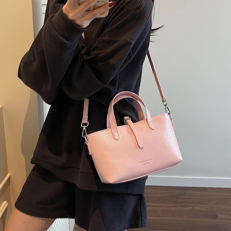 Textured handbag bag women's new trendy fashion textured shoulder bag popular commuter messenger tote bag