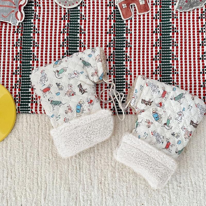 Winter Outdoor Sports Mittens for Children Cute Cartoon Printed Stroller Hand Warmers Soft Plush Lining Warm Gloves