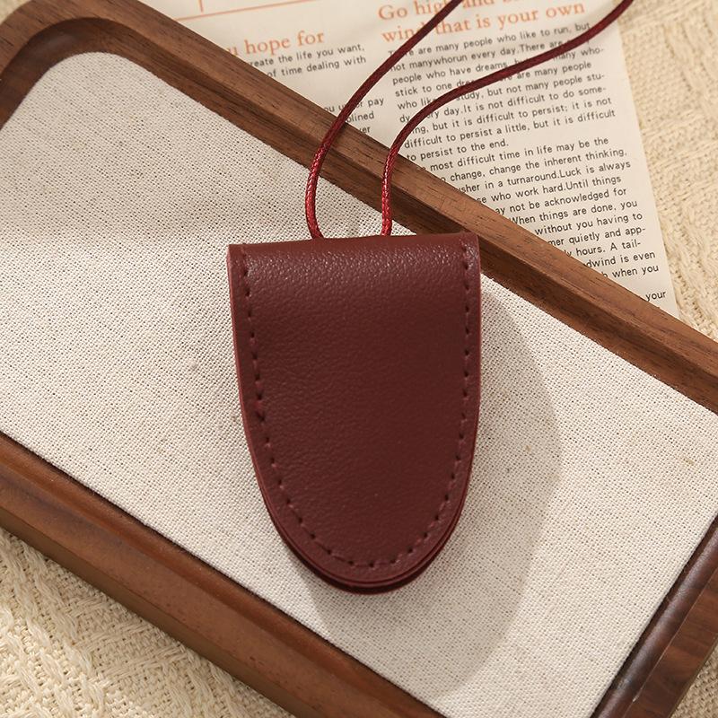 Stylish Minimalist Solid-Color Eyeglass Storage Clip Snap-Fastener Leather Neck Strap Holder Durable Glasses Organizer