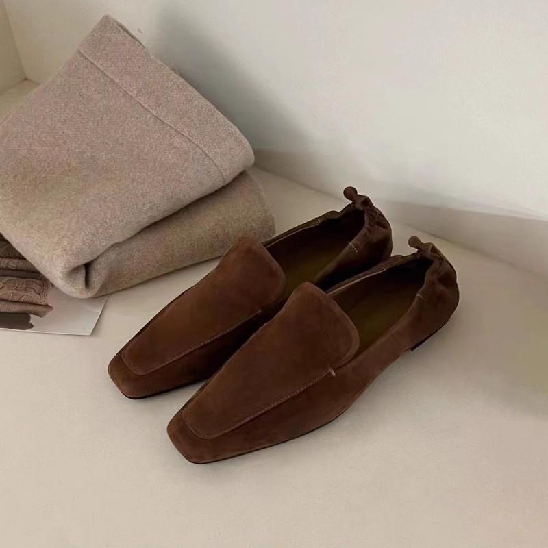 Europäische Station Französische Vielseitige Einzelne Schuhe Anti-Samt Quadratischer Kopf Slipper Retro Bequem Lässig Flacher Boden Fahr-Doudou-Schuhe