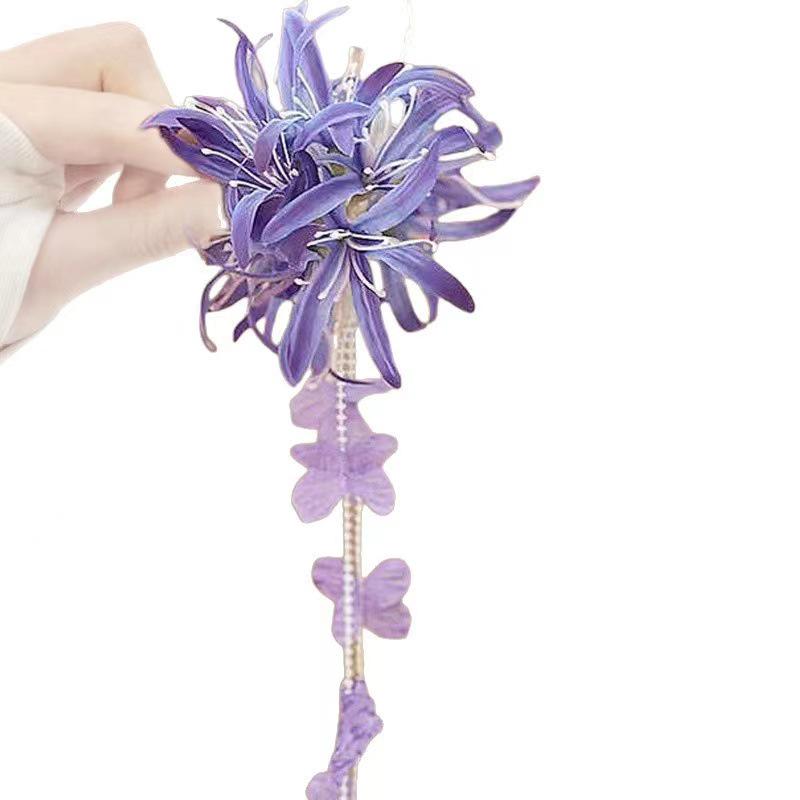 Purple Lycoris Tassel Claw Clip: Elegant Spring/Summer Hair Accessory.