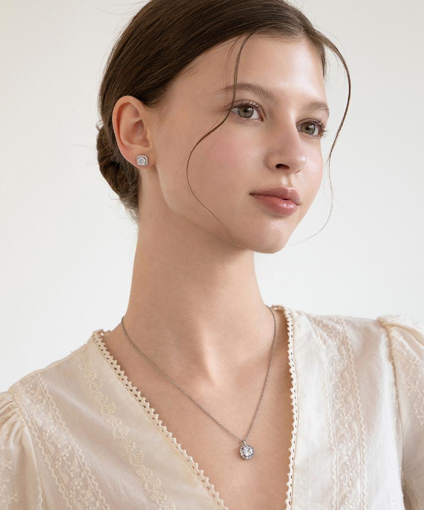 Tatiana Soft Square Halo Cubic Earrings Ec3314