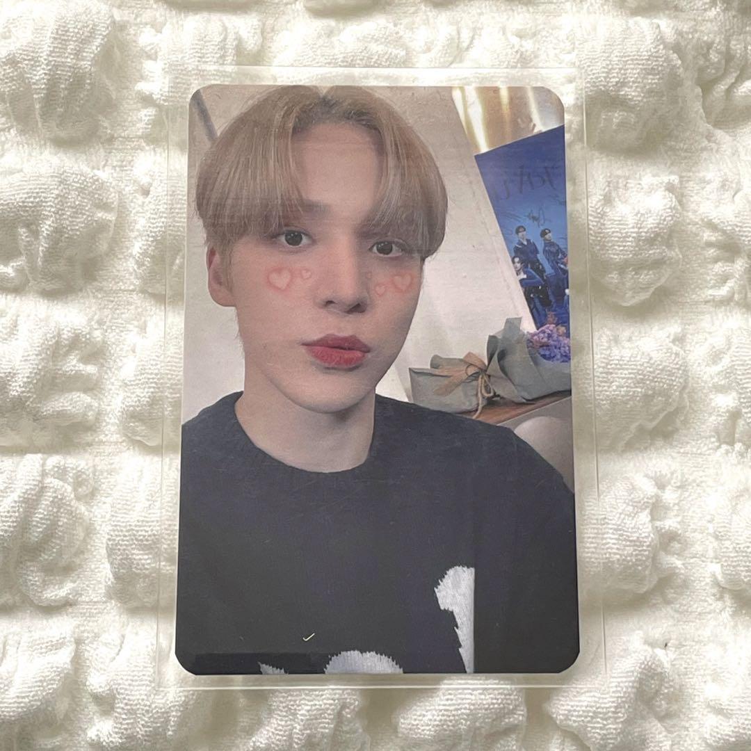

[ИСПОЛЬЗОВАННЫЙ] ATEEZ Yuno ZERO: FEVER Часть 3 ЗВУКОВАЯ ВОЛНА коллекционная карточка