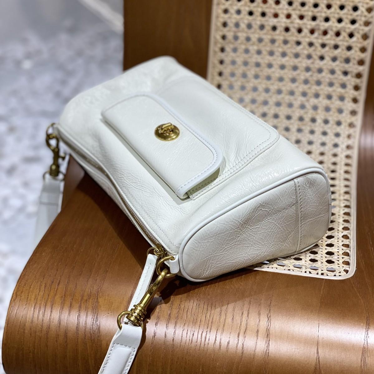 

Baby Girl New Style High-Grade Real Leather Wooden Handle Handbag Retro Underarm Single-Shoulder Tote 28X9X16 белый