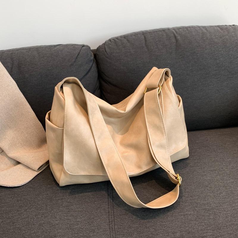 New Fashionable Versatile Large Capacity Soft Leather Shoulder Crossbody Bag Women Solid Color Flap Shopper Handbags CLE