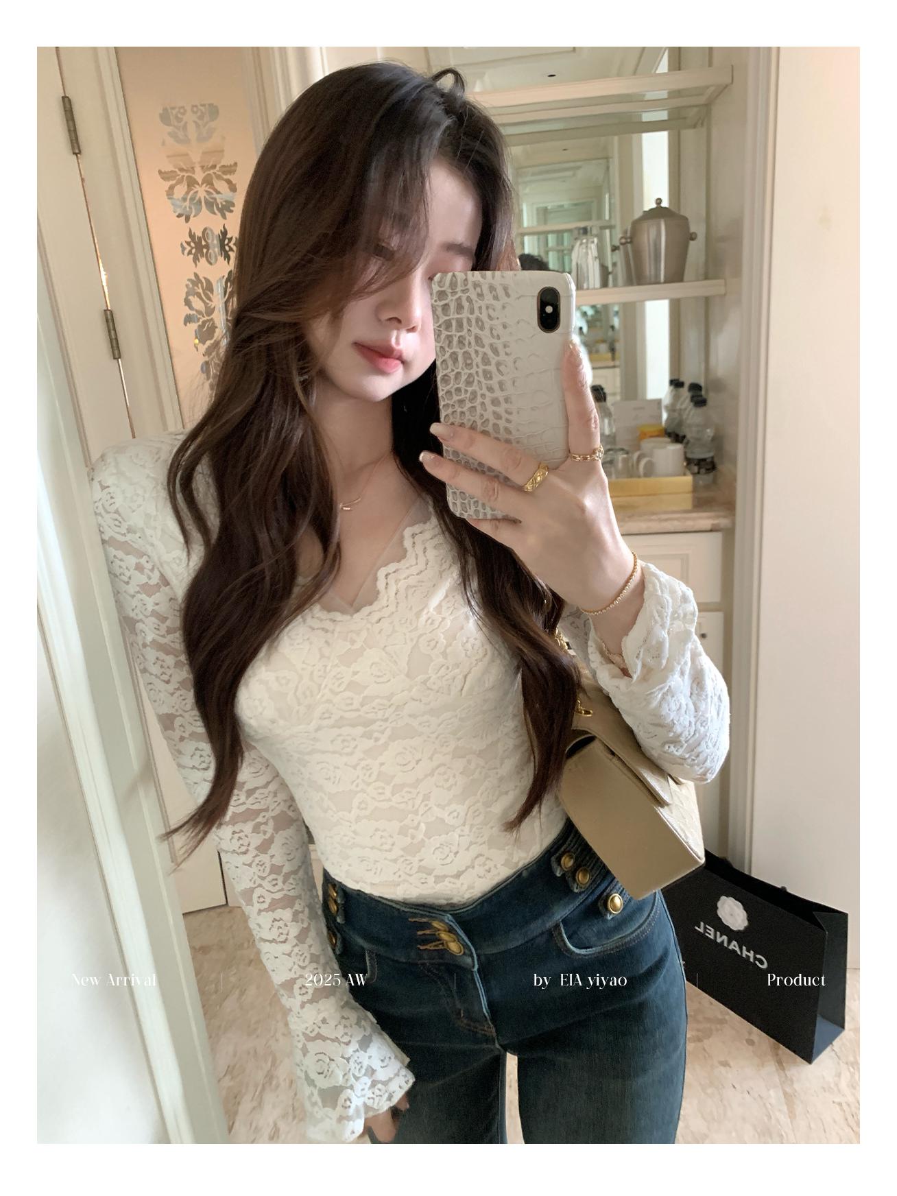 Women s V-Neck Brushed Long-Sleeve Lace Patchwork Top with Fleece for Autumn/Winter Small абрикосовый