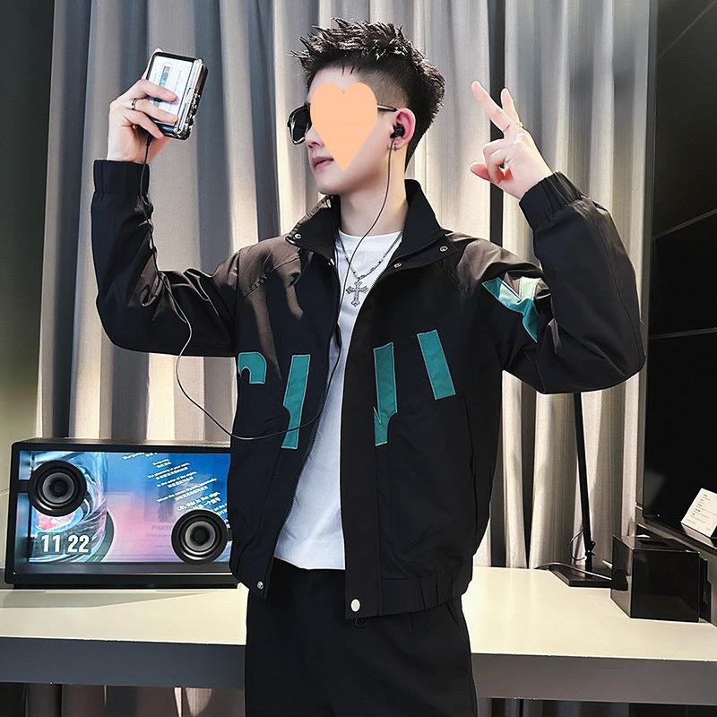 Jacke Herren Frühling und Herbst Modelle Neue Spleißen Trend Koreanische Version Herrenjacke zum lässigen Tragen