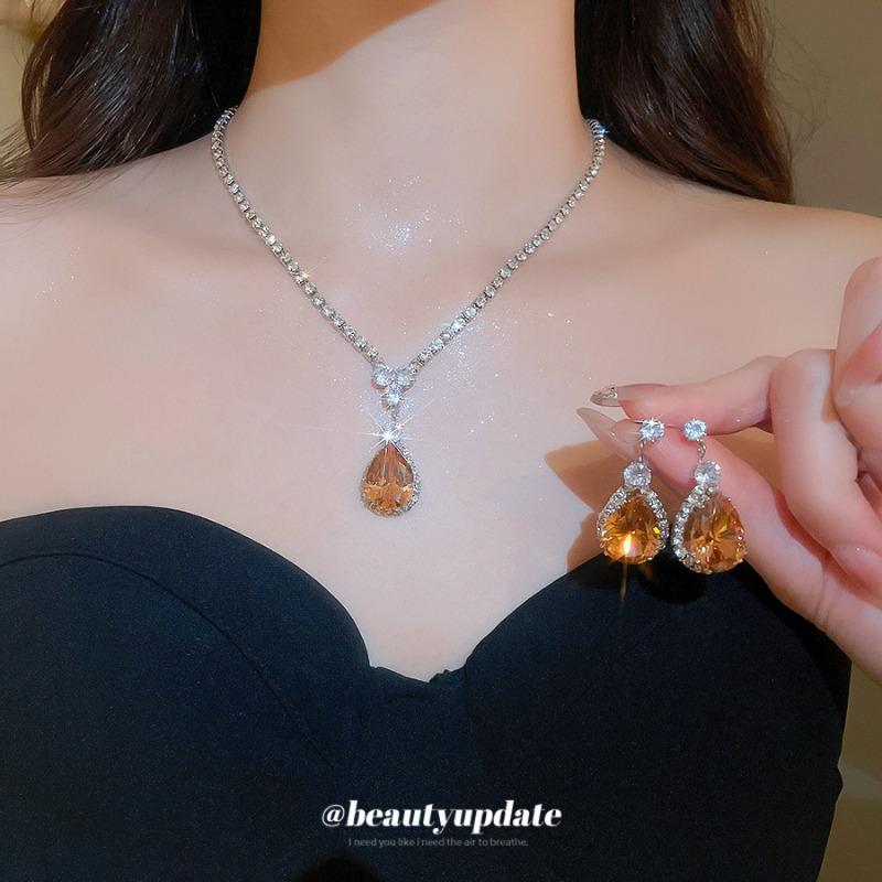 European and American zircon water drop earrings necklace niche court style jewelry set retro light luxury high-end jewelry wholesale