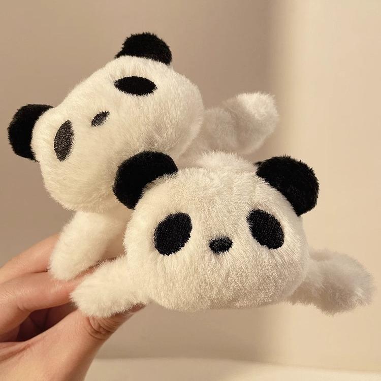 Adorable Panda Plush Hair Claw Clip – Cartoon Updo Accessory for Autumn and Winter Styles