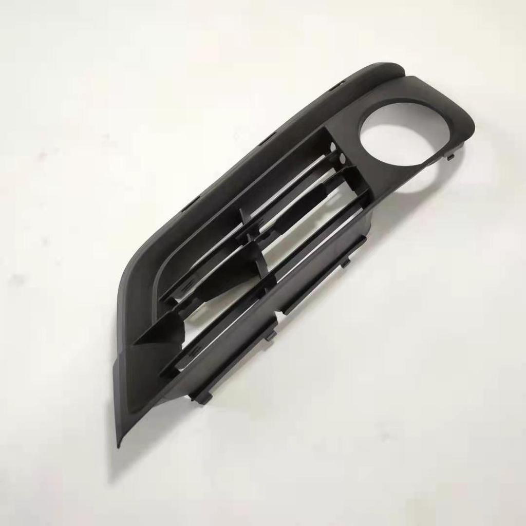 Front Bumper Fog Light Frame Grille for BMW F07 (51117331673/51117331674)