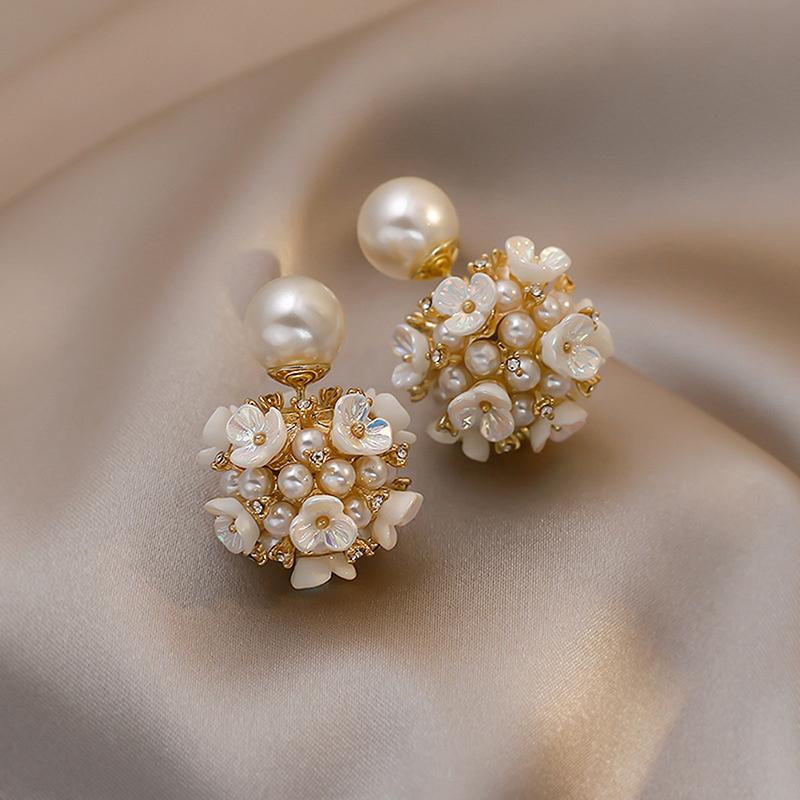 Retro Fashion Shell Flower Pearl Ball Shape Stud Earrings For Women Ball Double Side Elegant Earrings Wedding Party Jewelry