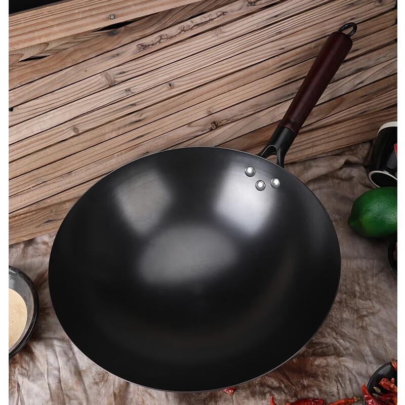 Wutuo 34cm Refined Iron Round Bottom Wok with Lid and Spatula