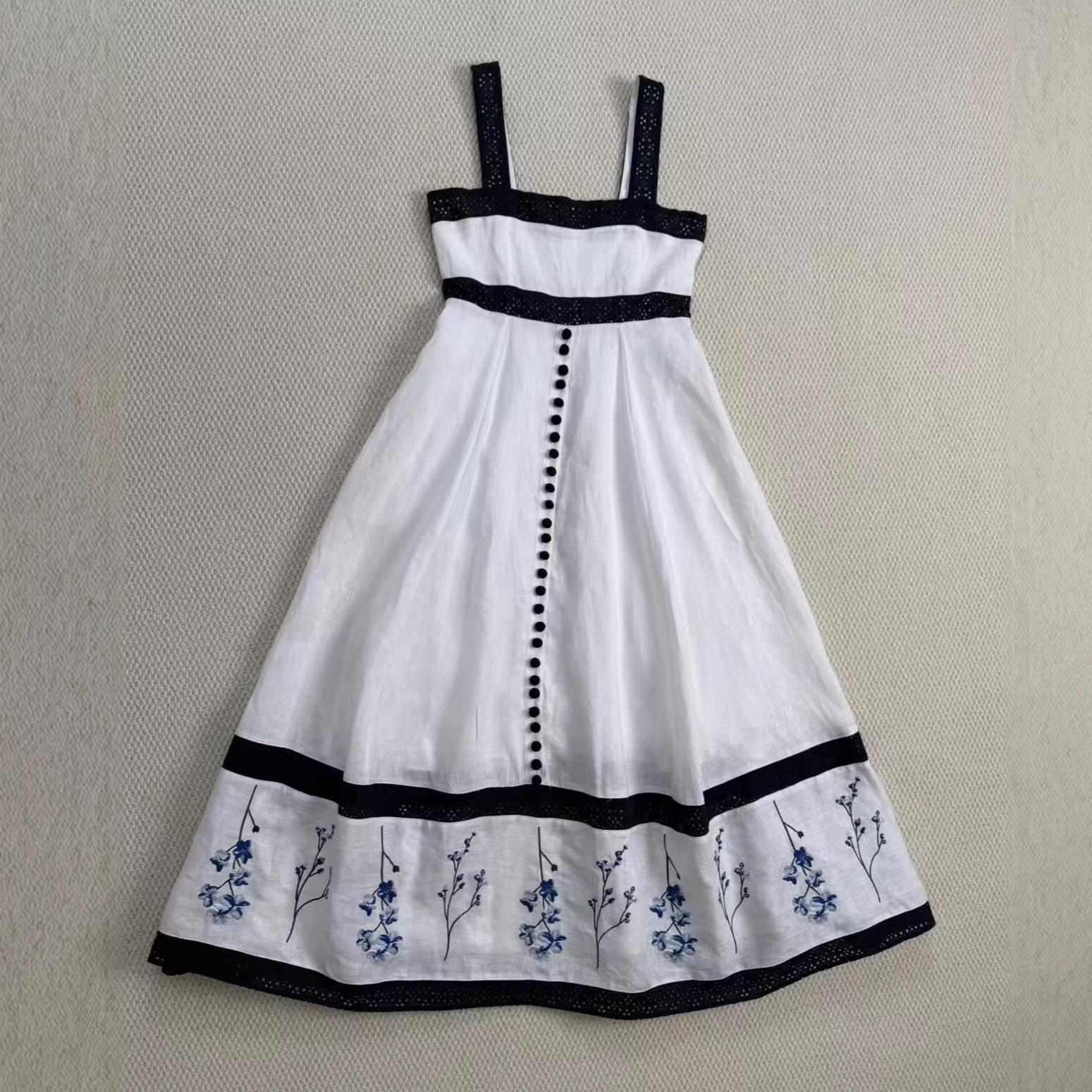 Linen Blue Floral Embroidered Camisole Dress with French Square Neck and Lace Waist-Cinching Patchwork (Mid-Length) Small