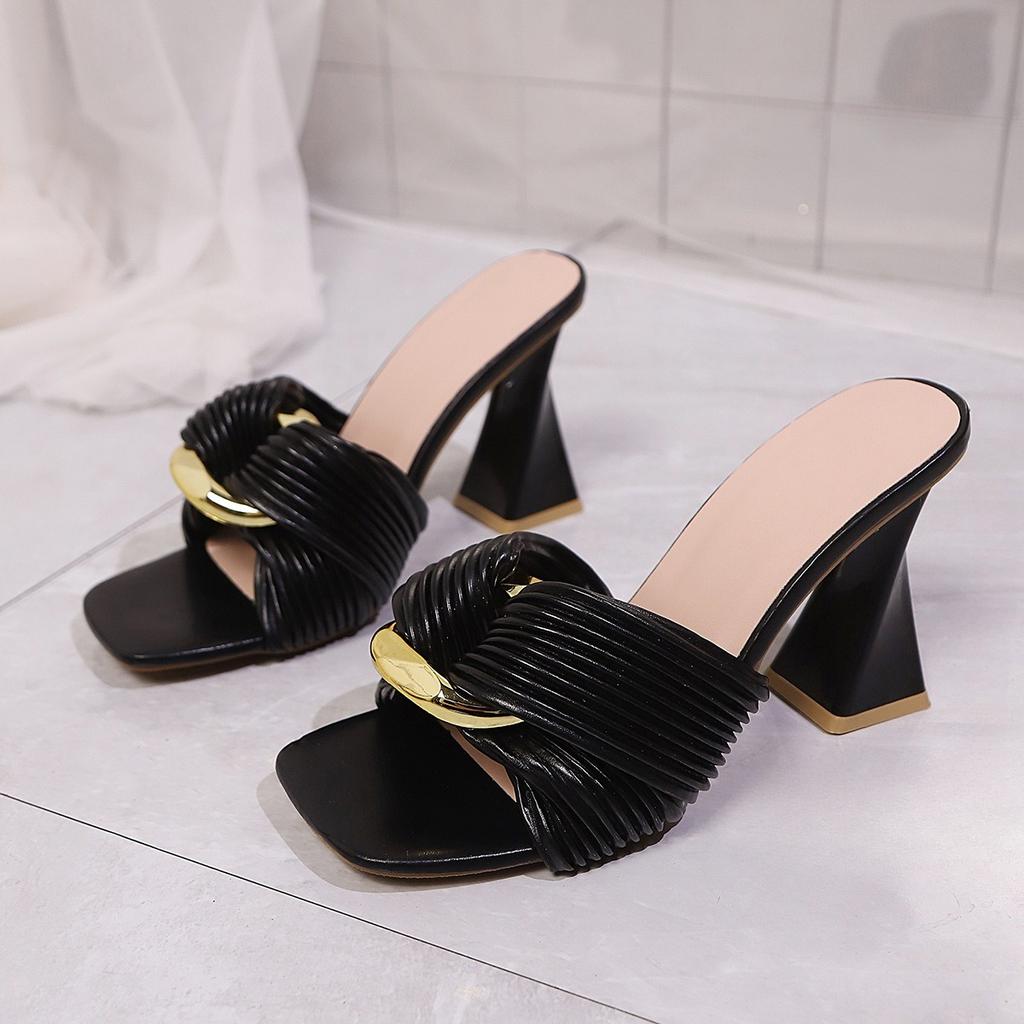 Woman Summer 2026 Fashionable Big Square Toe Sandals Women Leisure Comfort Heeled Pumps Elegant Simple Ladies High Heels Shoes