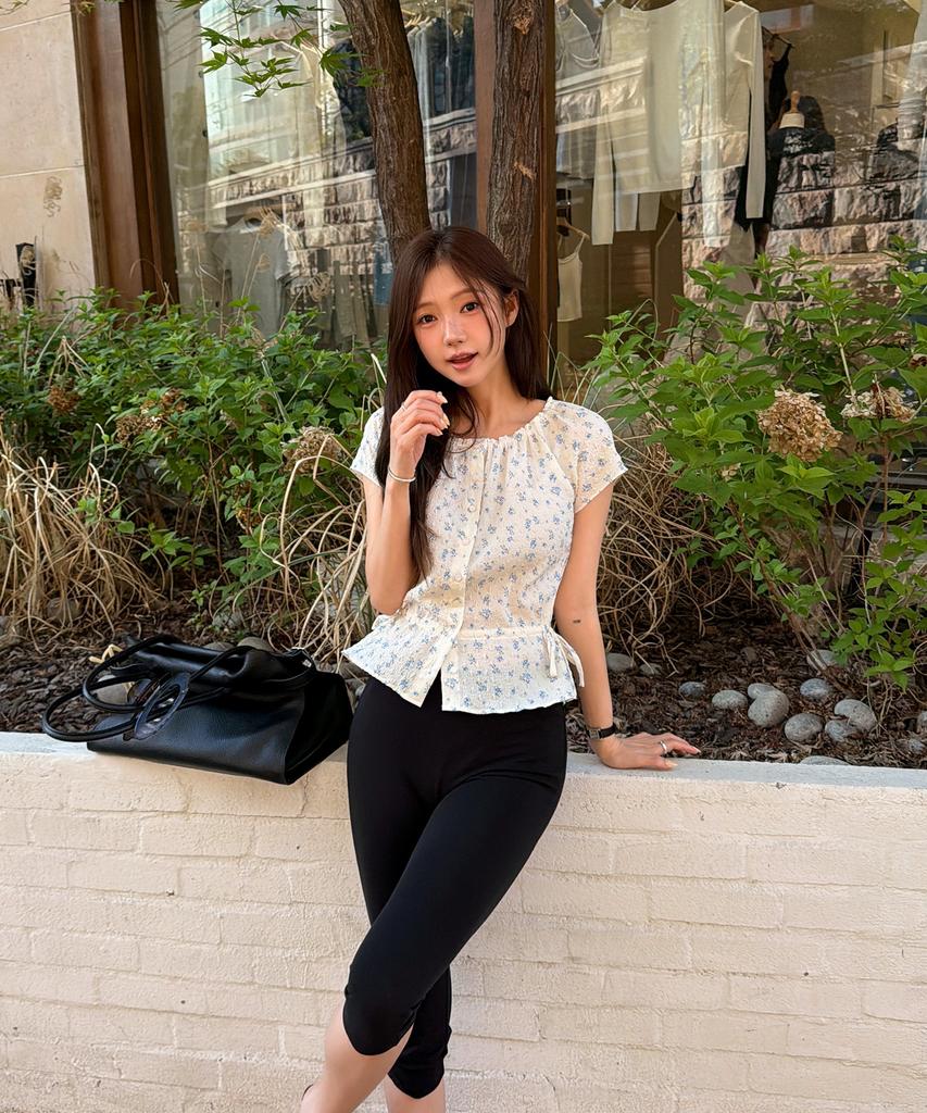JUCYJUDY Embossed Flower Blouse J1Bl322B