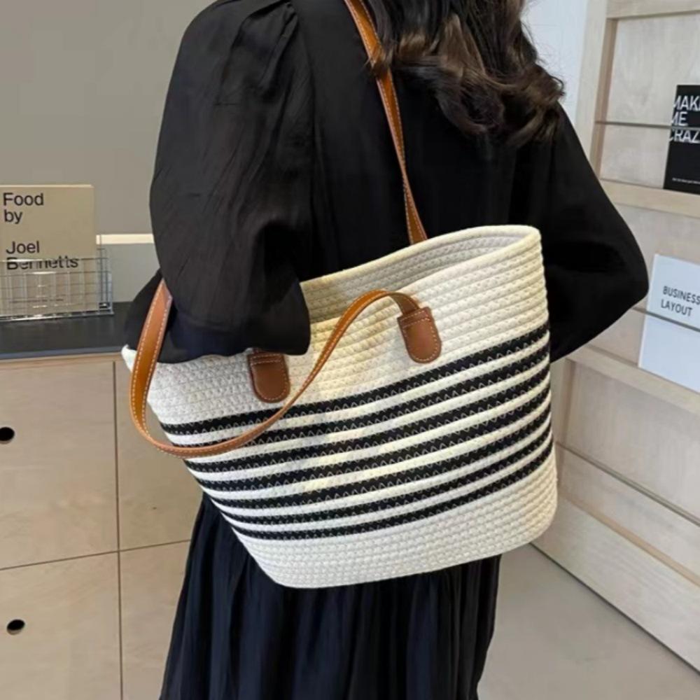 Versatile and High-end Straw Woven Bag, Beach Vacation Striped Woven Bag, Women's Large Capacity Single Shoulder Beach Tote Bag