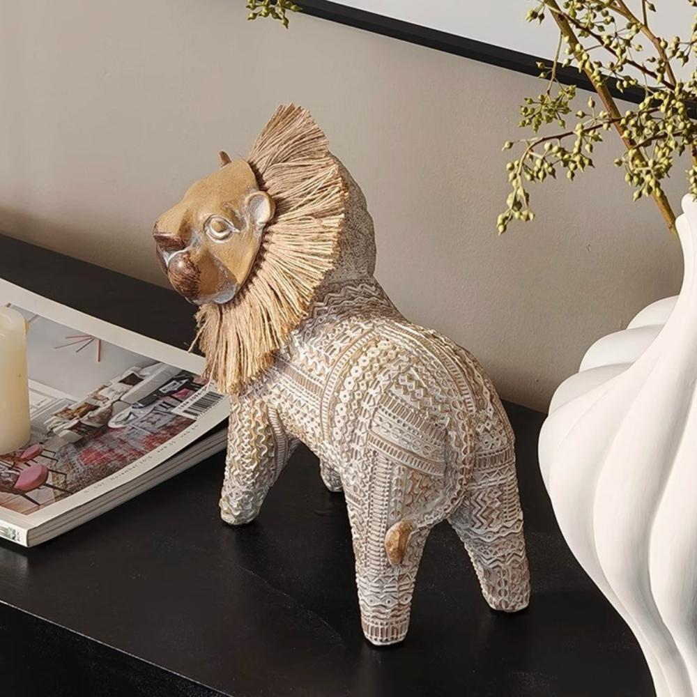 Modern Minimalist Lion Figurine, Nordic Style Animal Minimalist Aesthetic Decoration for Living Room, Study Room and Bedroom.