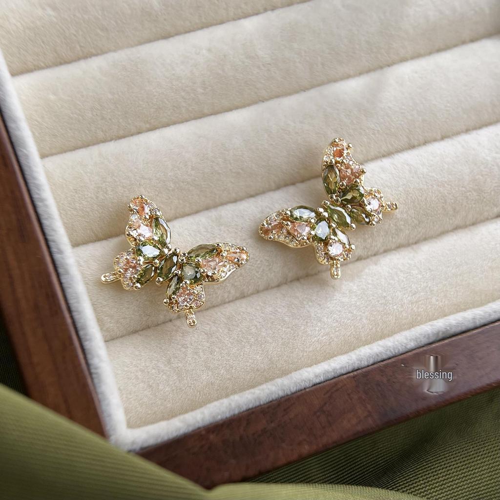 Vintage Olive Green Zircon Flower Stud Earrings - Retro Court Style with Heavy Industry Elegance for Women