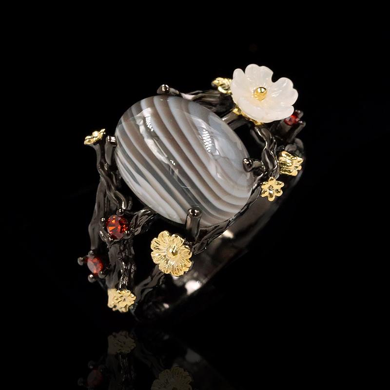 925 Silver Women's Ring Moonstone Women's Ring Inlaid with Zircon Jewelry Series Black Gold Elegant Jewelry Ring 2025