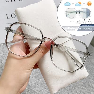 Color Changing Light Glasses For Women Blue Light Blocking Myopia Glasses 0 Up To-40Large Frame Ultra Light Transparent Glasses Neutral Myopia