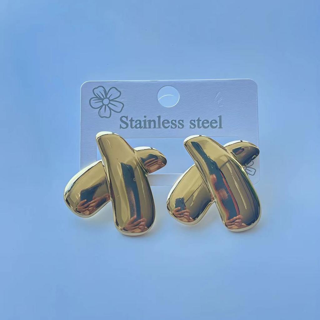 Multiple Styles Fashionable Trendy Exquisite Irregular-shaped Stud Earrings Versatile Jewelry Accessory For Women