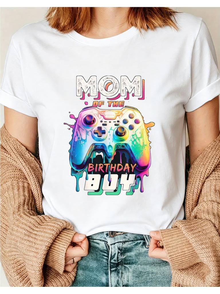 Mom of the Birthday Video Game -Shirt - Matching Birthday Party Outfits Suitable for Gaming Themed Events, Casual Comfor