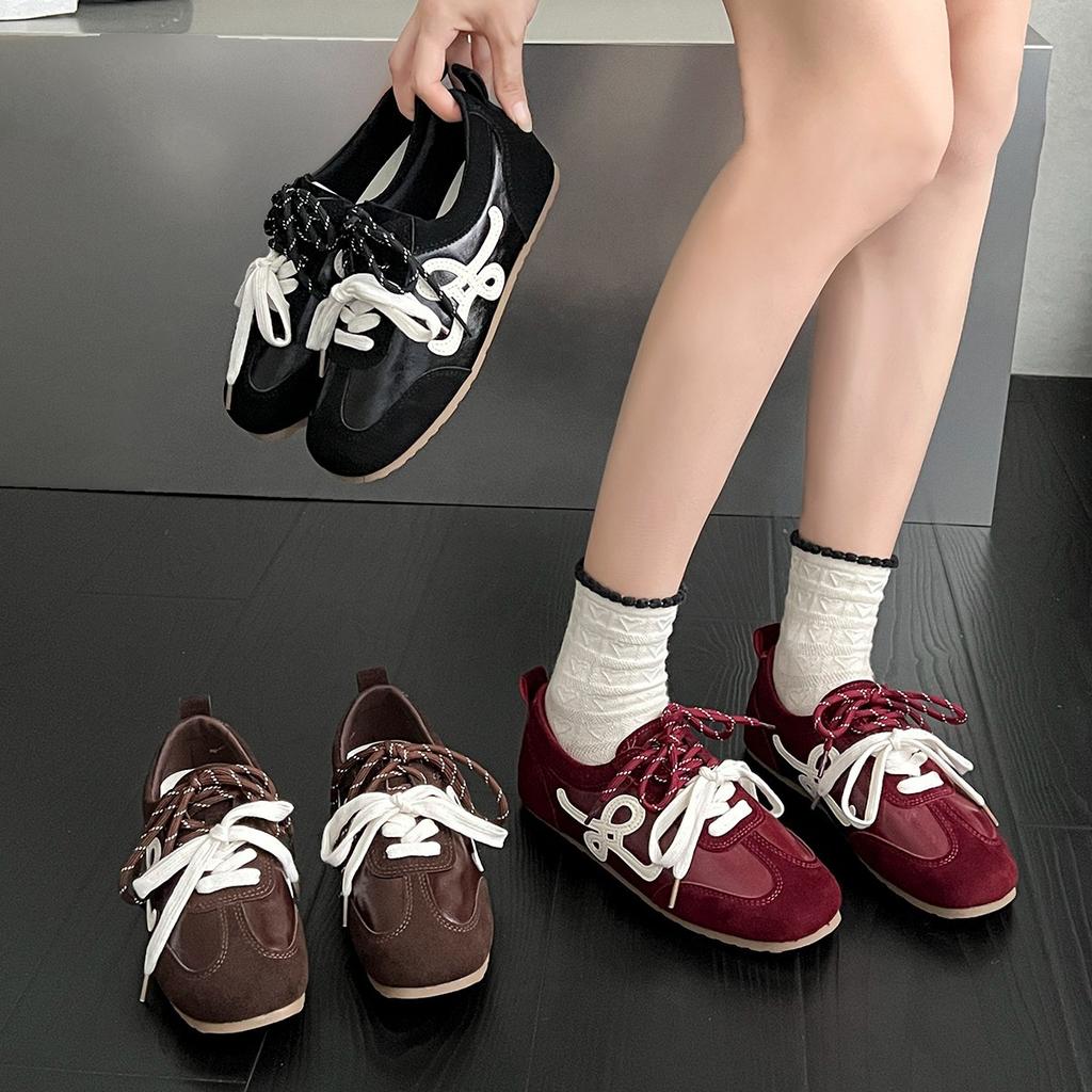 Spot niche round head ugly cute retro German training shoes women's 2025 new flat bottom inner height increase casual Forrest Gump board shoes