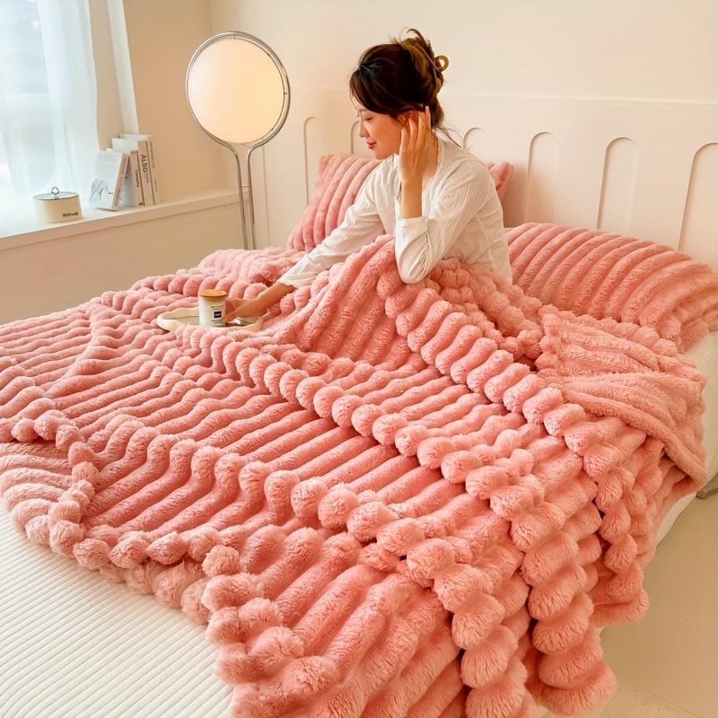 Blanket Soft and Comfortable Faux Rabbit Hair Reversible Blanket Thermal Fleece Blanket Nap Blanket Air Conditioning Blanket Office Outdoor Camping