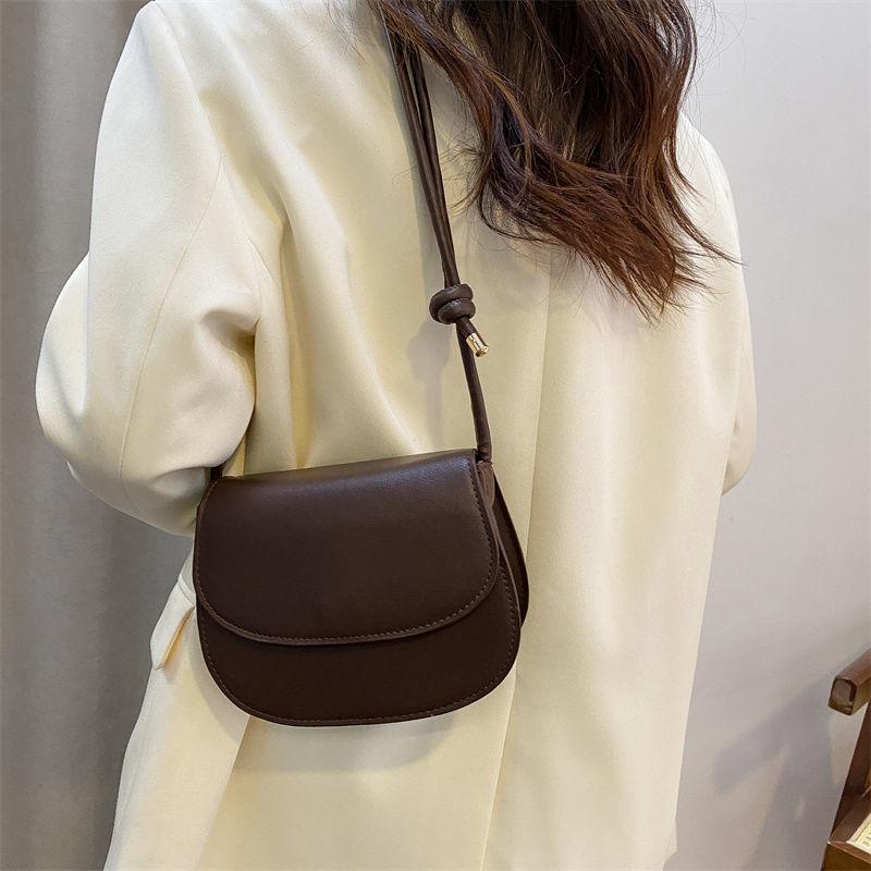 Underarm bag bag women's saddle bag retro high-end messenger bag ins niche design small bag