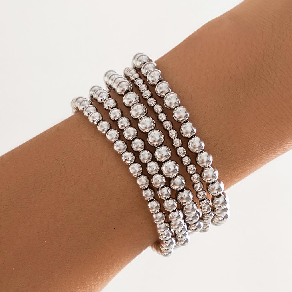 Fashion Metal Love Pendant Beaded Bracelet Set, Sweet And Cool Round Bead Chain Stacked Bracelet Woman