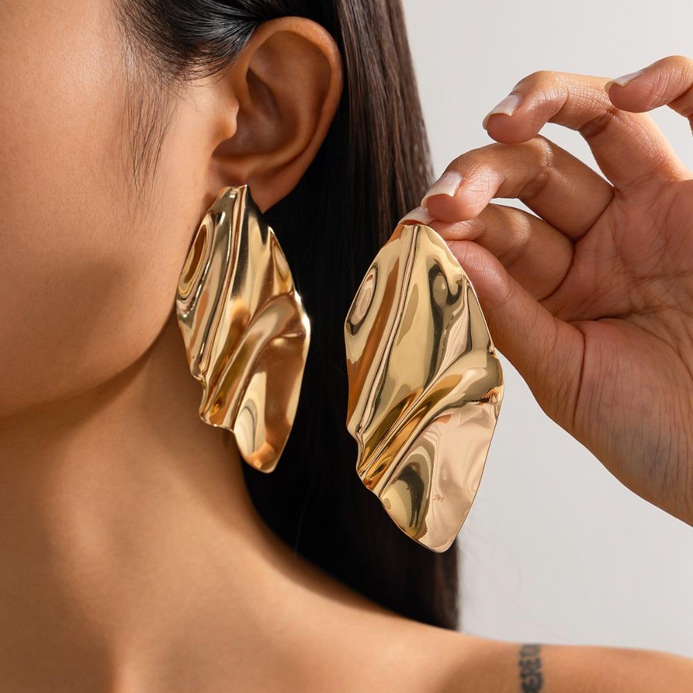 Exaggerate Personality Geometry Liquid Metal Irregular Fold Flowers Stud Earrings for Women Fashion Party Jewelry Accessory Gift
