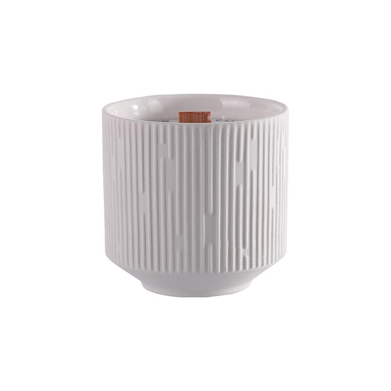 Handmade Soy Wax Vertical Striped Wood Core Ceramic Cup Scented Candle Creative High-end Scented Candle Ins Style