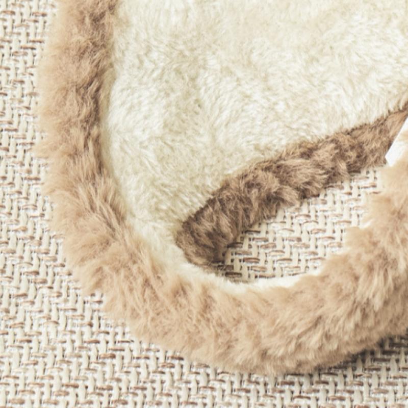 Daiso Große Pelz-Ohrenschützer Beige