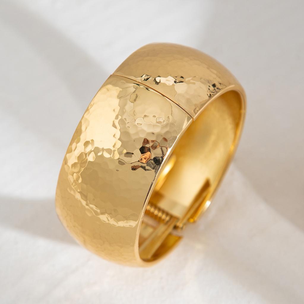Ingemark Exaggerated Vintage Metal Wide Cuff Bangles Gold Color Geometric Hip Hop Bangles For Women Men Aesthetics Jewelry Gift