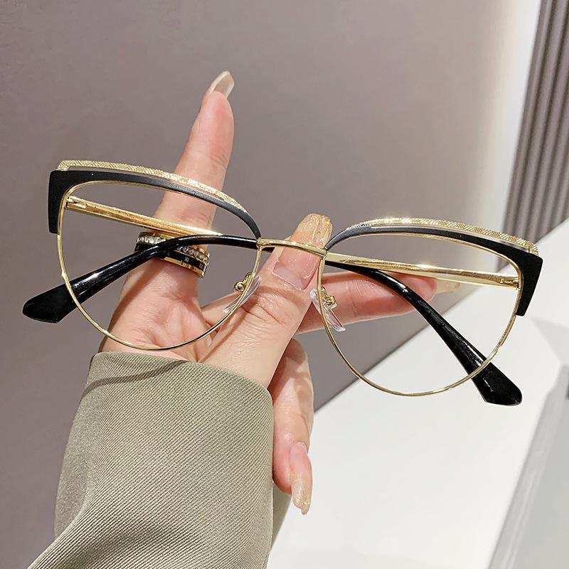 New Women Cat Eye Frame Glsses Metal Anti Blue Light Color Changing Flat Eyeglasses Plain Eyewear Can Be Paired  Myopia Frame