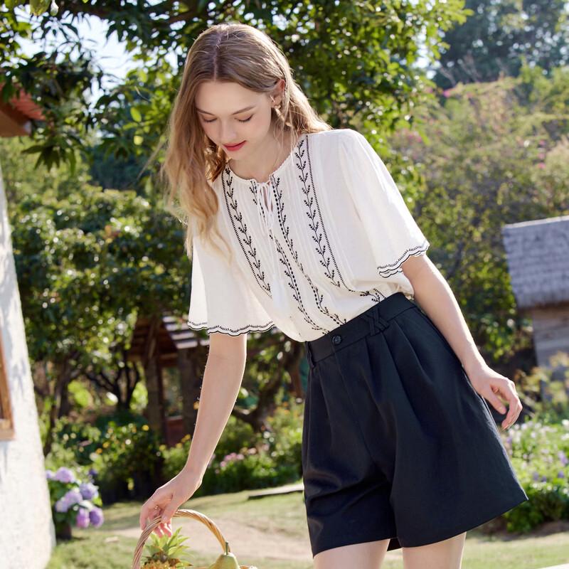 Betu Women's Embroidered Floral Short Sleeve Blouse
