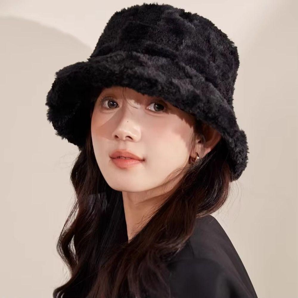 Faux Fur Women Bucket Hat Adjustable Lamb Wool Fisherman's Hat Checkered Basin Hat  Autumn Winter