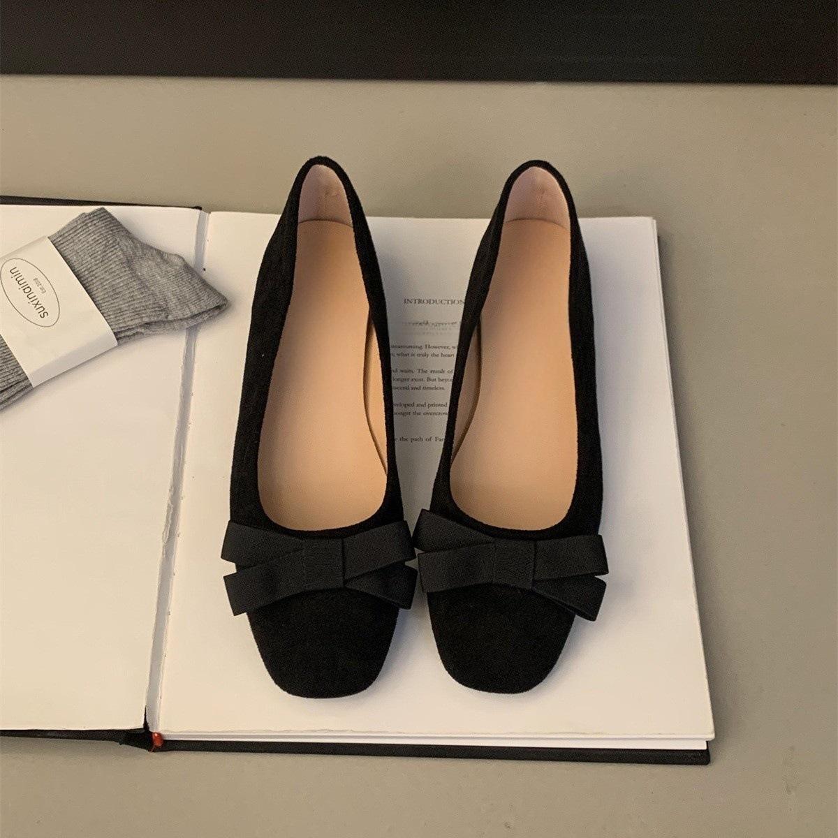 

туфли на скрытой платформе с круглым носком и неглубоким вырезом, женские, новые весенне-осенние, из лакированной кожи, туфли бабушкины, на плоской подошве, из замши, для работы 35 чёрный